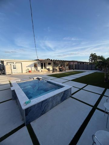 5168 E 8th Ln, Hialeah, FL 33013