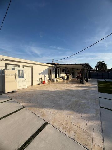 5168 E 8th Ln, Hialeah, FL 33013