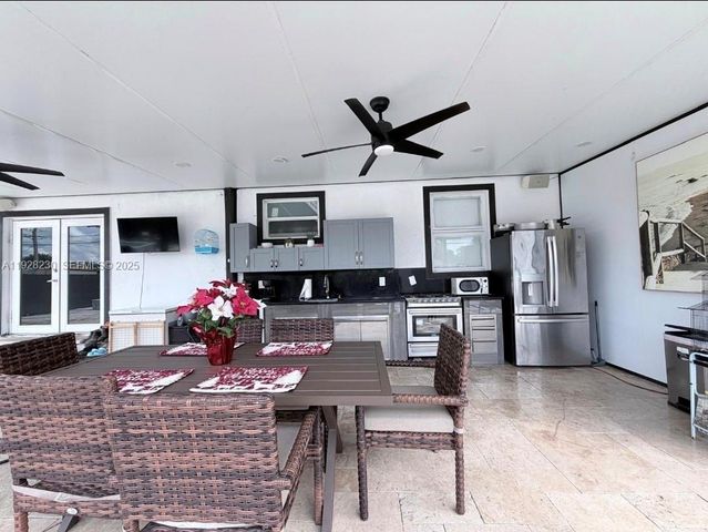 5168 E 8th Ln, Hialeah, FL 33013