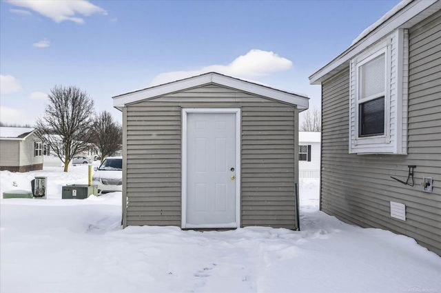 174 Meadow Lane, Port Huron Twp, MI 48060