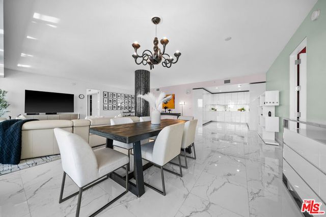 6250 Hollywood Boulevard 12F, Los Angeles, CA 90028