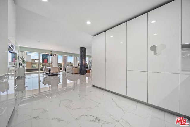 6250 Hollywood Boulevard 12F, Los Angeles, CA 90028