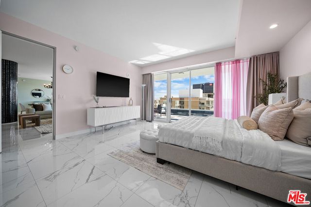 6250 Hollywood Boulevard 12F, Los Angeles, CA 90028