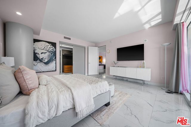 6250 Hollywood Boulevard 12F, Los Angeles, CA 90028