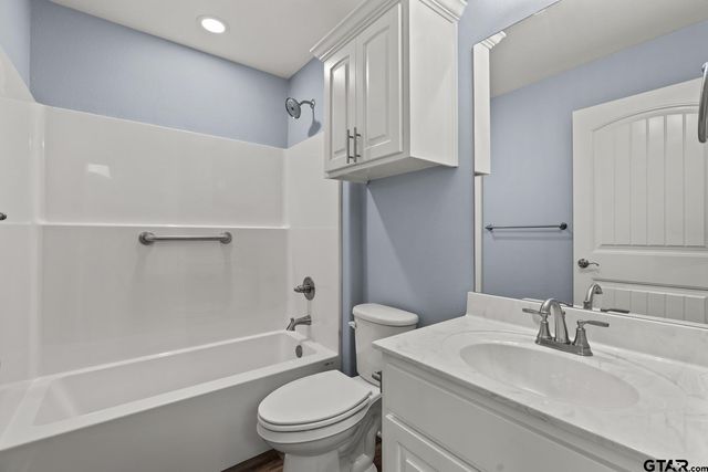 1619 Big Bend, Longview, TX 75605