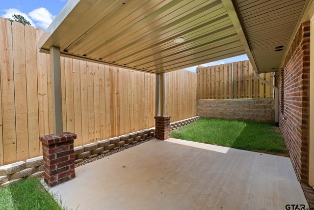 1619 Big Bend, Longview, TX 75605