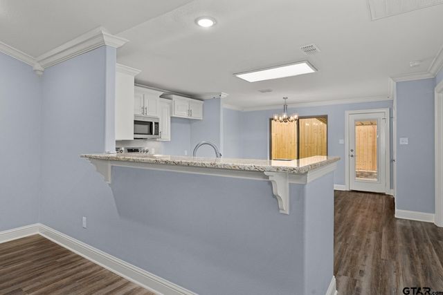 1619 Big Bend, Longview, TX 75605