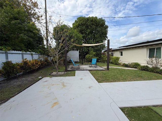 9920 Jamaica Dr, Cutler Bay, FL 33189