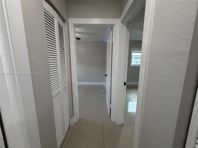 9920 Jamaica Dr, Cutler Bay, FL 33189