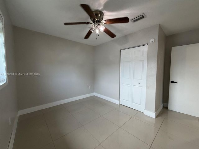 9920 Jamaica Dr, Cutler Bay, FL 33189