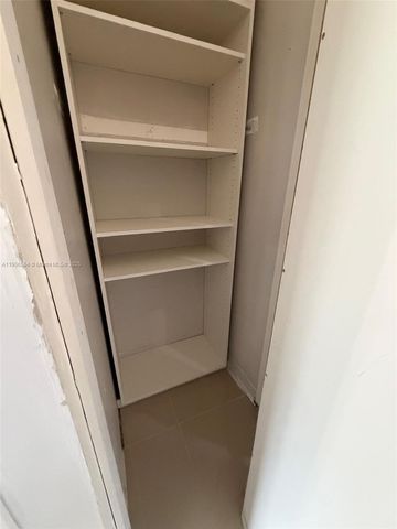 9920 Jamaica Dr, Cutler Bay, FL 33189