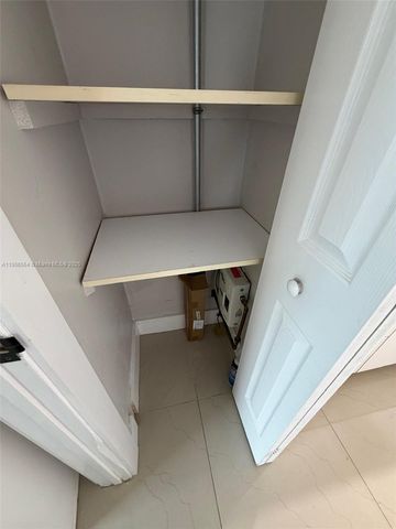 9920 Jamaica Dr, Cutler Bay, FL 33189