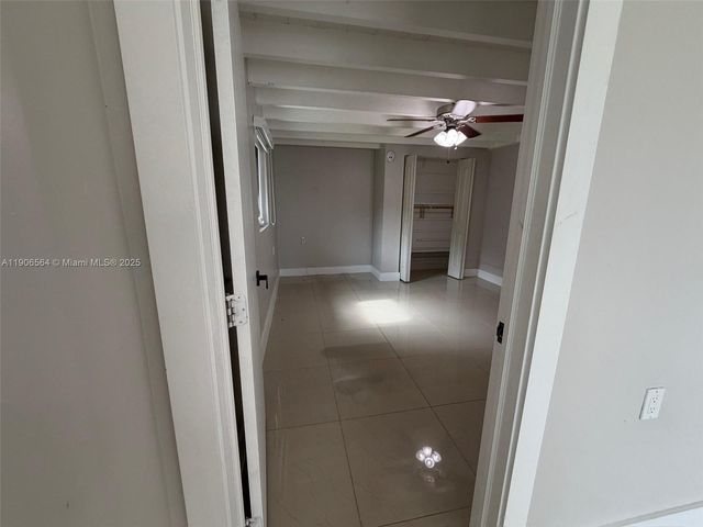 9920 Jamaica Dr, Cutler Bay, FL 33189