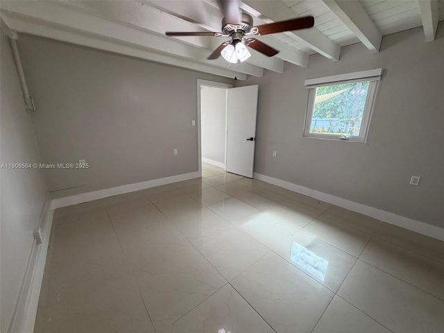 9920 Jamaica Dr, Cutler Bay, FL 33189