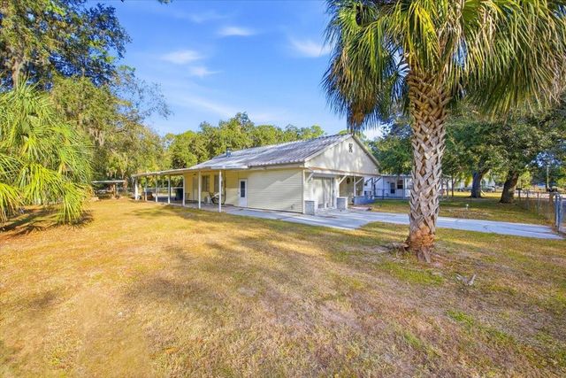 10513 LYNNWOOD AVENUE, Lake Wales, FL 33898