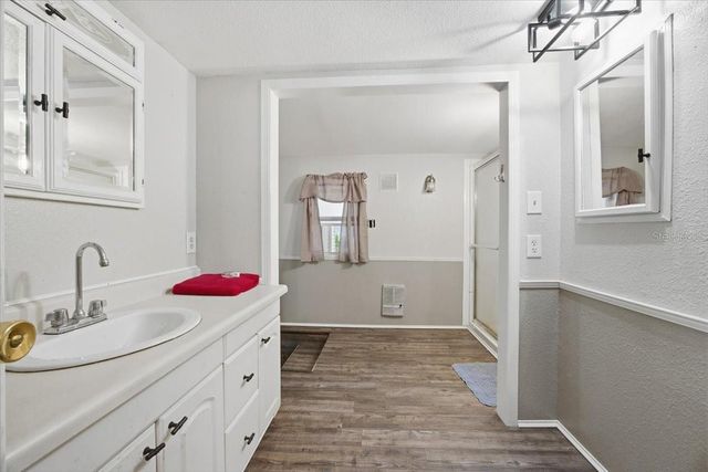 10513 LYNNWOOD AVENUE, Lake Wales, FL 33898