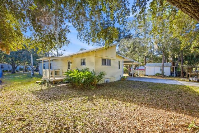 10513 LYNNWOOD AVENUE, Lake Wales, FL 33898