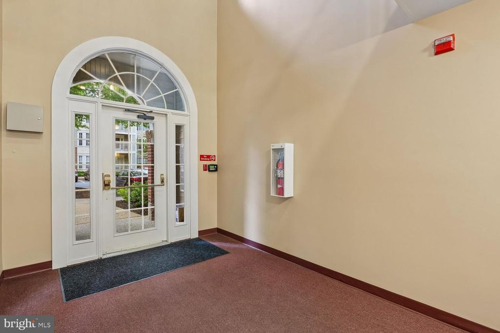 Image 45 of property listing at 18715 SPARKLING WATER DR #9-202, Germantown, MD 20874