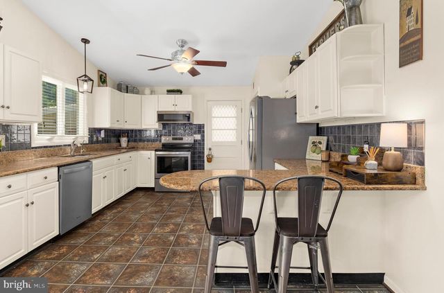 1714 BALDWIN DR, Millersville, MD 21108
