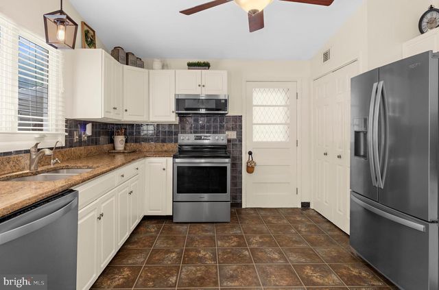 1714 BALDWIN DR, Millersville, MD 21108