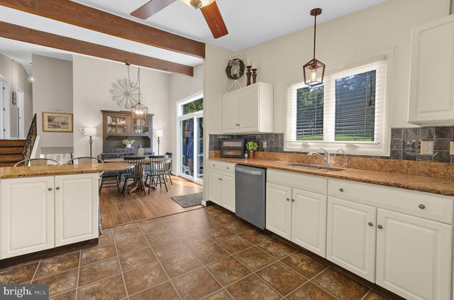 1714 BALDWIN DR, Millersville, MD 21108
