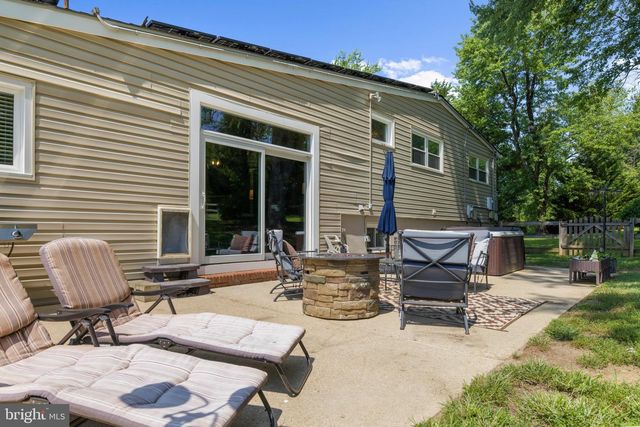 1714 BALDWIN DR, Millersville, MD 21108