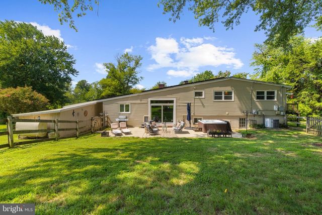1714 BALDWIN DR, Millersville, MD 21108