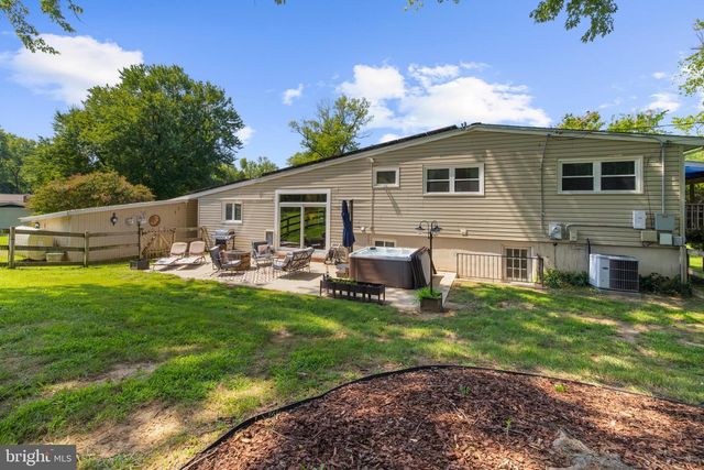 1714 BALDWIN DR, Millersville, MD 21108
