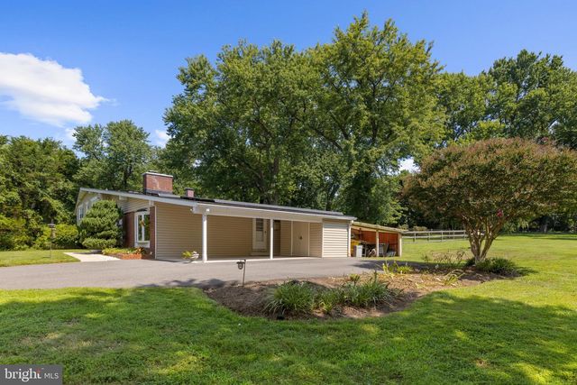 1714 BALDWIN DR, Millersville, MD 21108