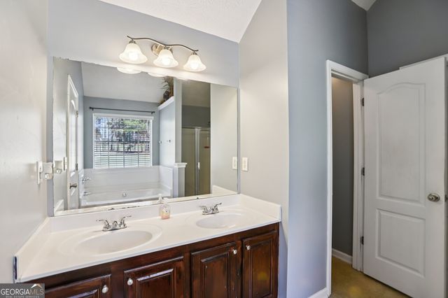 136 Hanes Creek Drive, Stockbridge, GA 30281