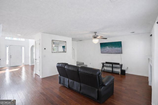 136 Hanes Creek Drive, Stockbridge, GA 30281