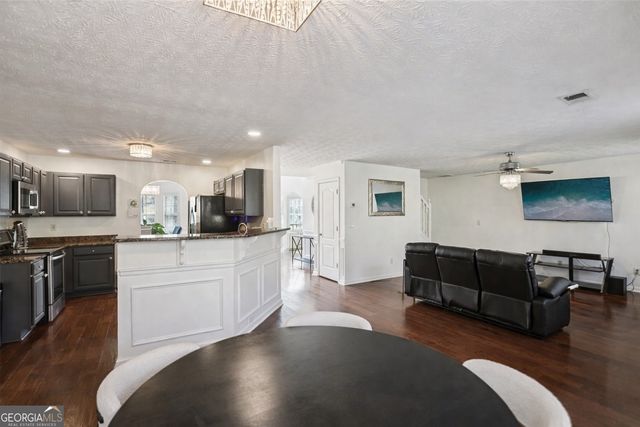 136 Hanes Creek Drive, Stockbridge, GA 30281