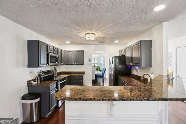 136 Hanes Creek Drive, Stockbridge, GA 30281