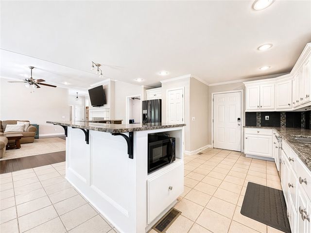 602 Castlegate Loop, Russellville, AR 72802
