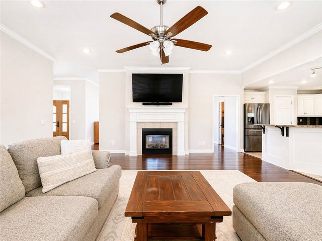 602 Castlegate Loop, Russellville, AR 72802