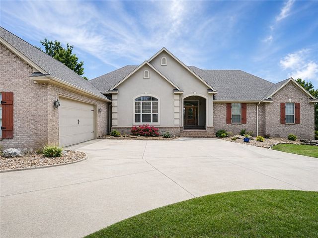 602 Castlegate Loop, Russellville, AR 72802