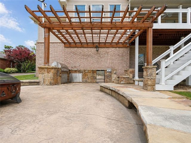 602 Castlegate Loop, Russellville, AR 72802