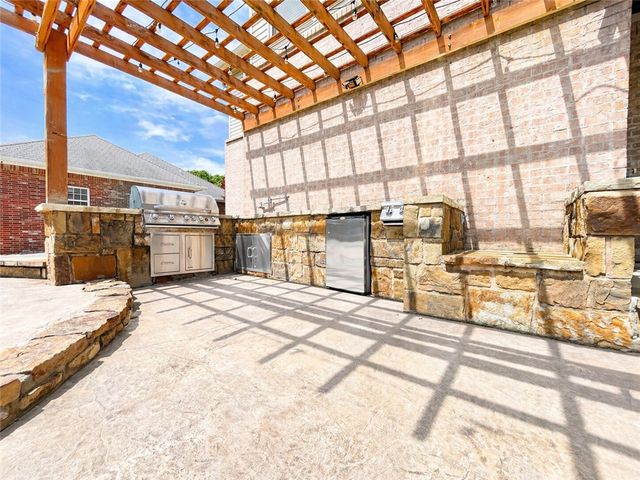 602 Castlegate Loop, Russellville, AR 72802