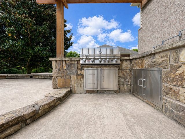 602 Castlegate Loop, Russellville, AR 72802