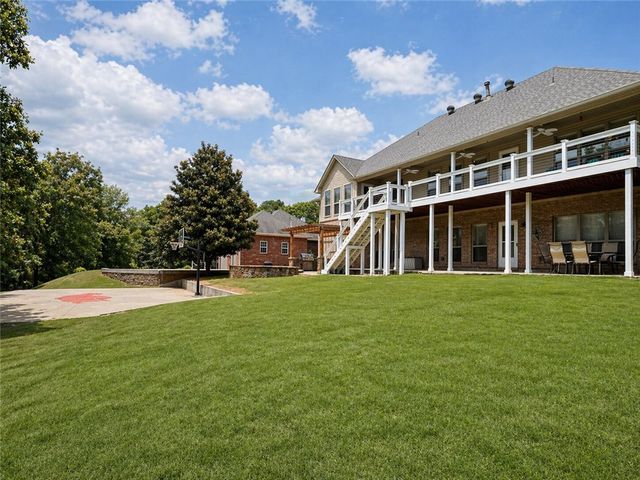 602 Castlegate Loop, Russellville, AR 72802