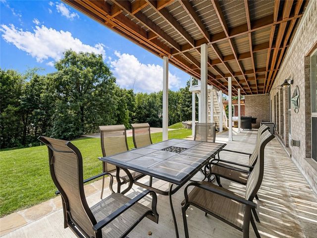 602 Castlegate Loop, Russellville, AR 72802