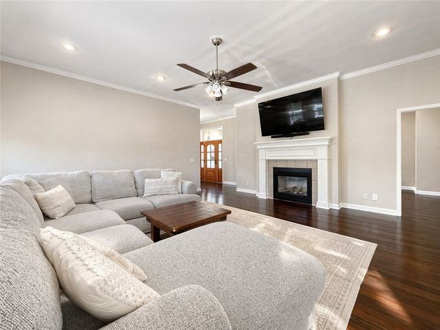 602 Castlegate Loop, Russellville, AR 72802