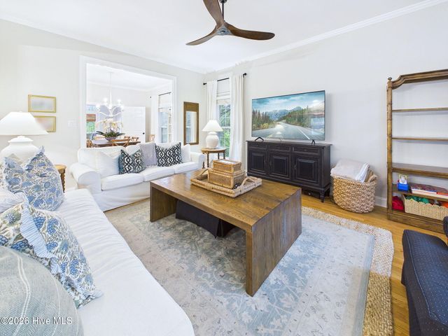 414 W Blackbeard Road W, Wilmington, NC 28409