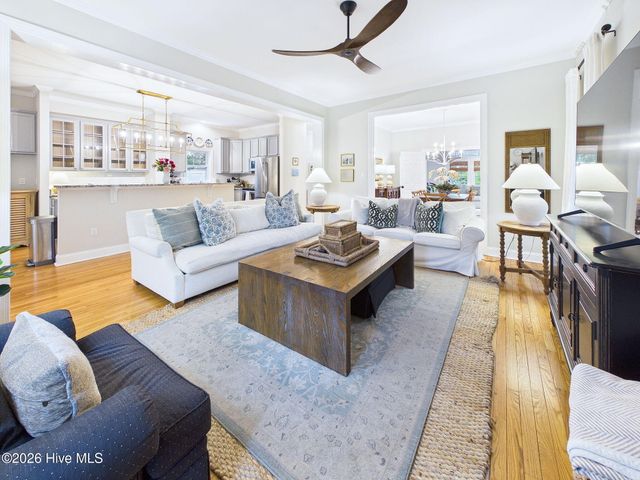 414 W Blackbeard Road W, Wilmington, NC 28409