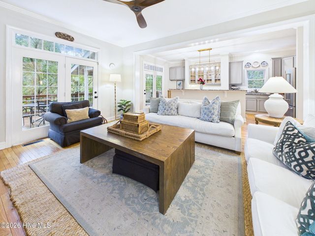 414 W Blackbeard Road W, Wilmington, NC 28409