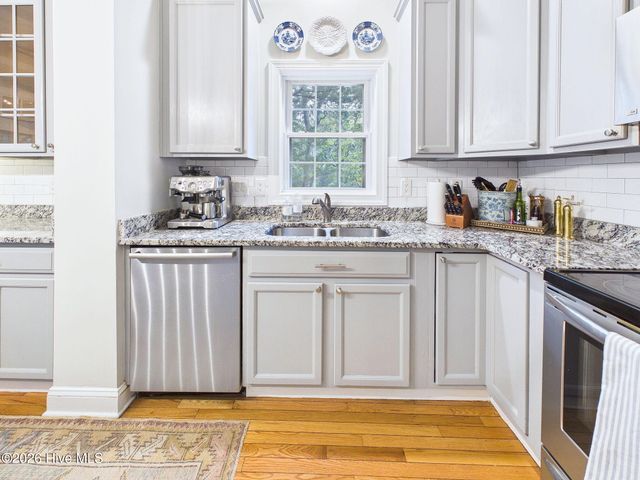 414 W Blackbeard Road W, Wilmington, NC 28409