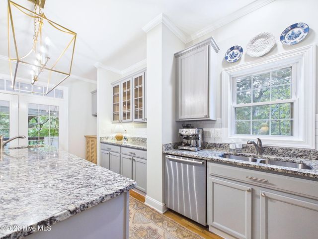 414 W Blackbeard Road W, Wilmington, NC 28409