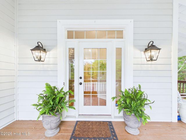 414 W Blackbeard Road W, Wilmington, NC 28409