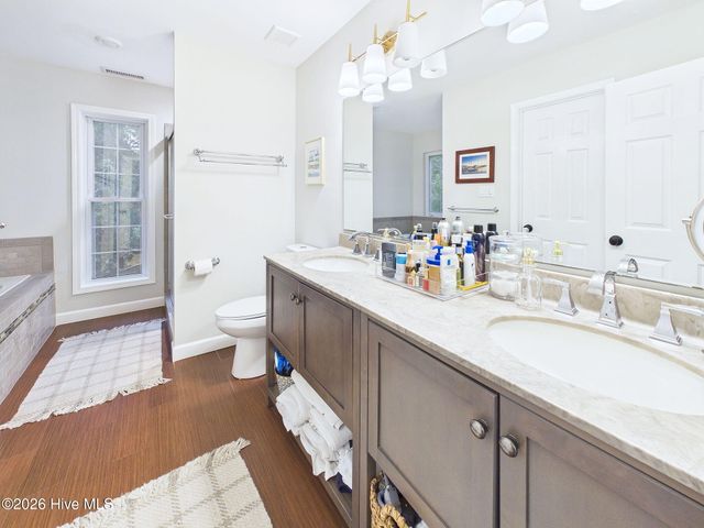 414 W Blackbeard Road W, Wilmington, NC 28409