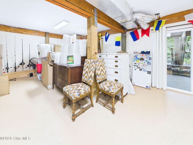 414 W Blackbeard Road W, Wilmington, NC 28409